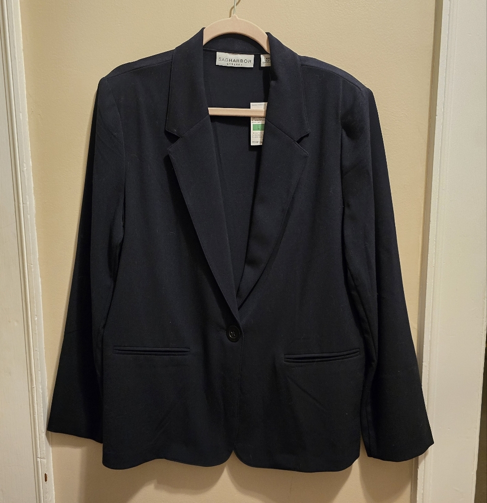 Sag Harbor Navy Blue Blazer Classic Notched Lapel